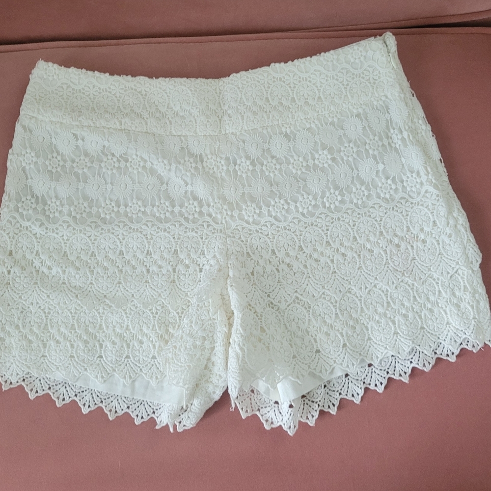 Loft - Lace white shorts